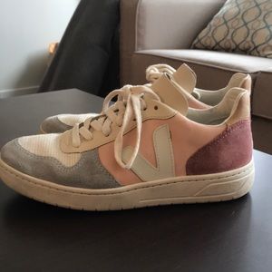Veja Sneakers